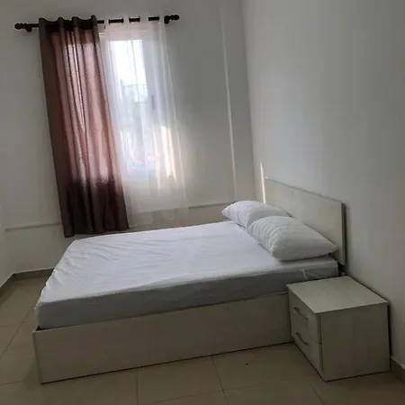 Seasidegolem * Golem (Tirana)