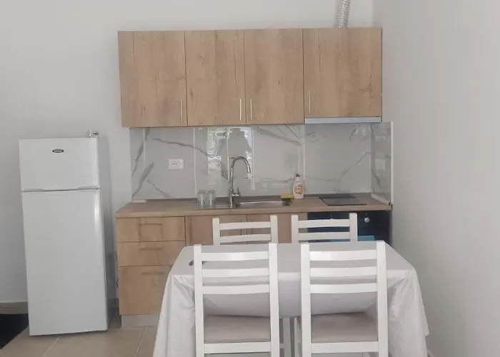 Ferienhaus Seasidegolem Golem (Tirana)